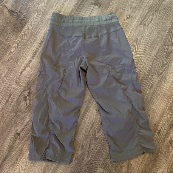 Lululemon Dance Studio crops grey size 6 unlined - Picture 6 of 9